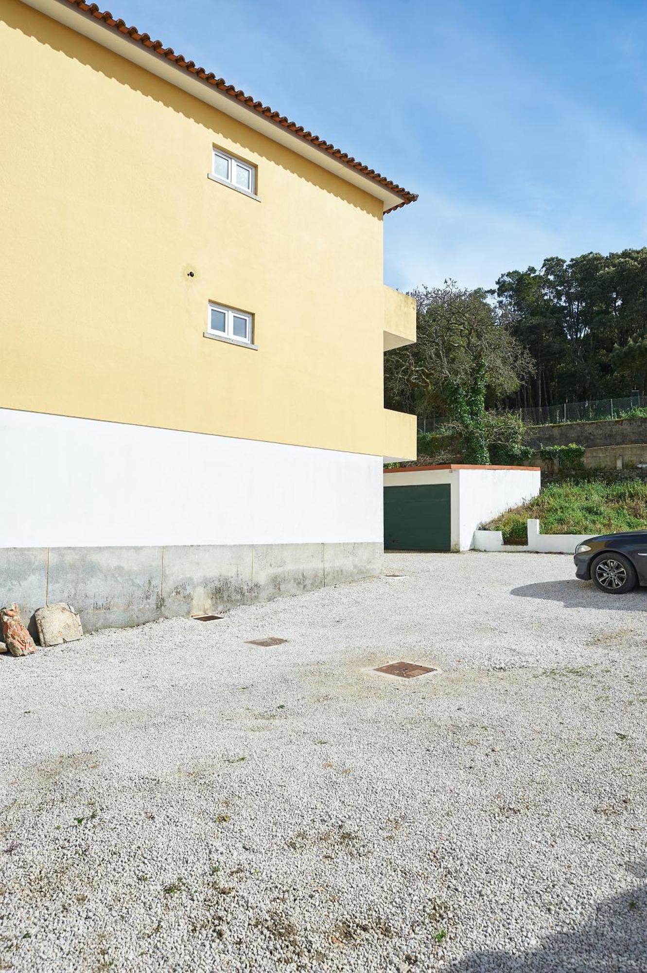 Sweet I - Free Parking Sintra